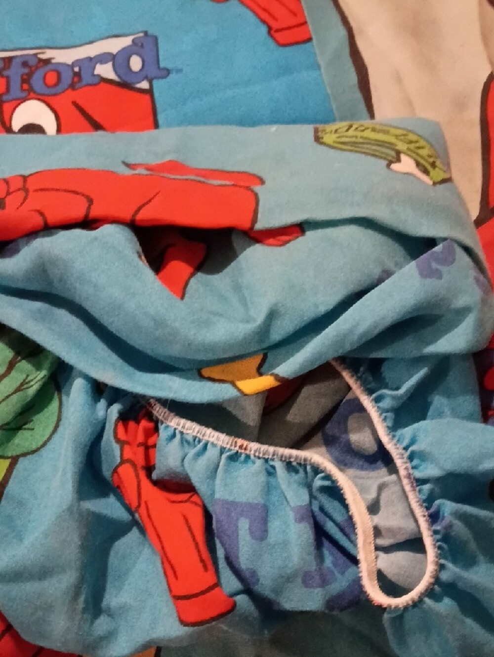 Clifford the Big Red Dog Kids Bedding Set - Bright Red & Blue - Picture 2 of 4